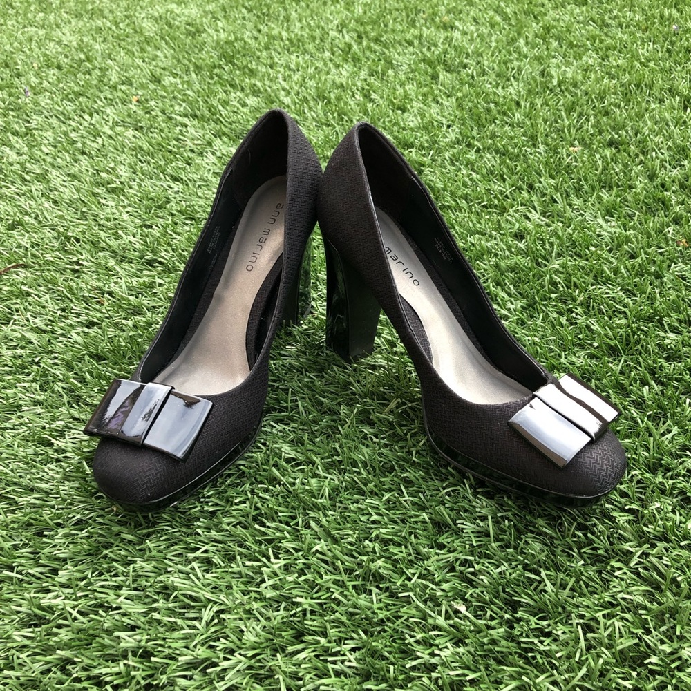 Shoes - Picture 3 of 3